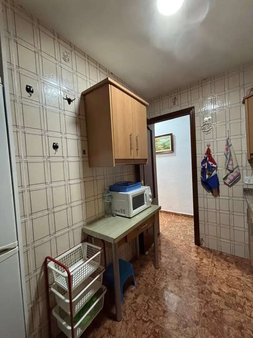 Cocina de Piso de alquiler en Granada con Aire acondicionado y Amueblado