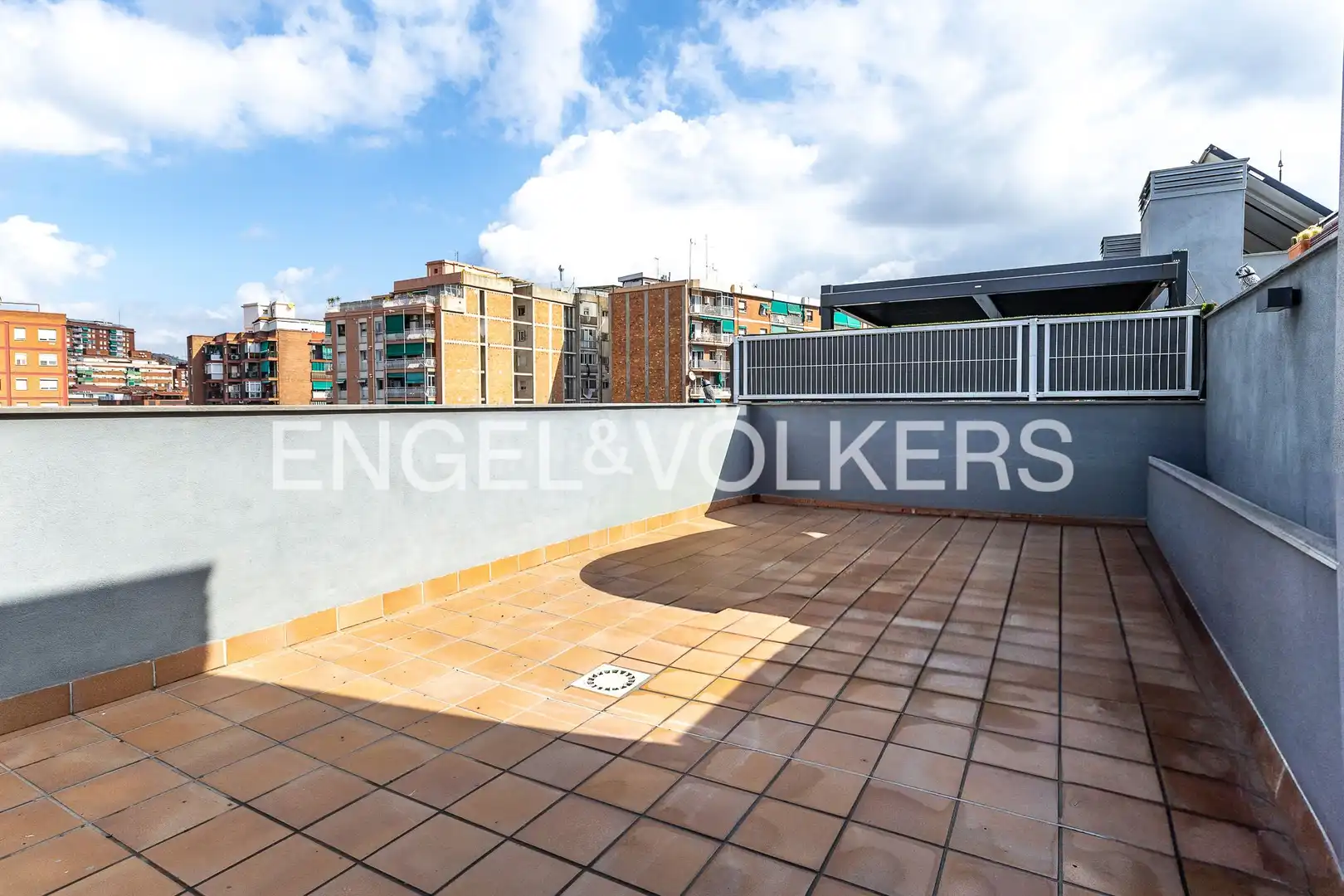 Terrassa de Dúplex en venda en Badalona amb Aire condicionat, Calefacció i Parquet
