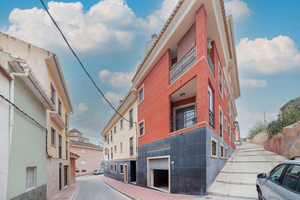 Local en venda a San Roque, Monóvar  / Monòver