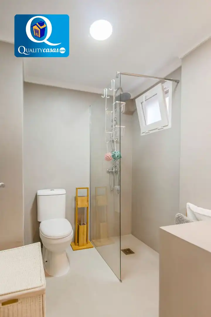 Bathroom of Apartments for sale in Alicante / Alacant  with Air Conditioner, Terrace and Community pool
