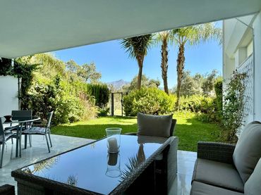 Baixos amb piscina de lloguer a San Pedro de Alcántara