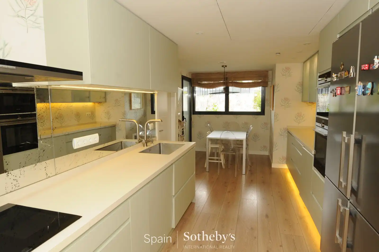 Cocina de Apartamento en venta en La Moraleja con Aire acondicionado, Terraza y Trastero