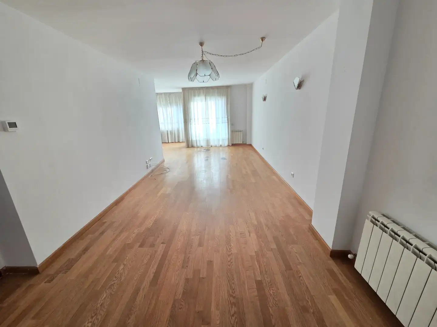 Sala d'estar de Pis en venda en Vilafranca del Penedès amb Aire condicionat, Calefacció i Parquet