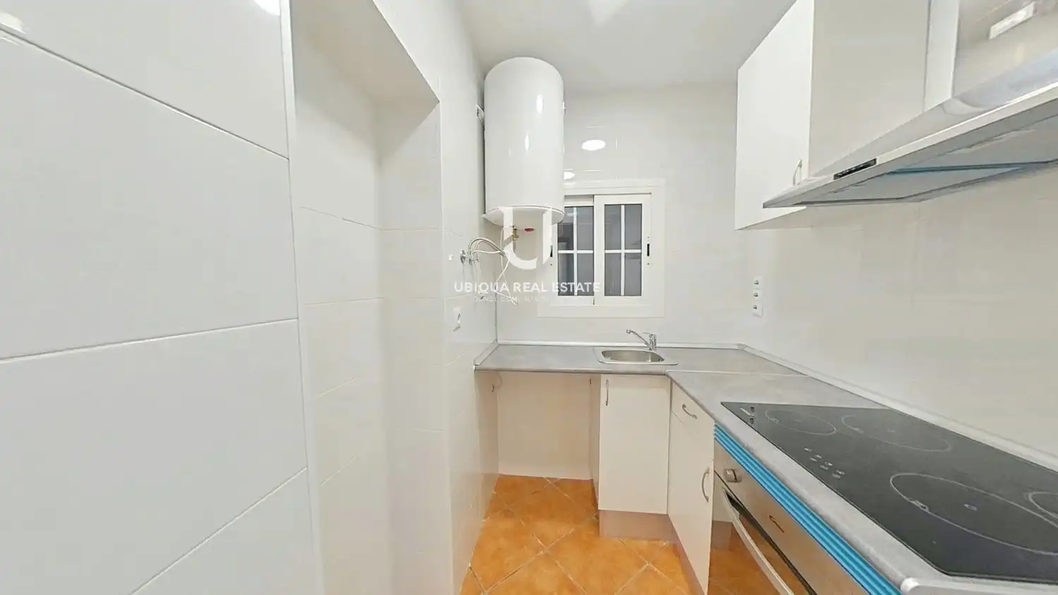 Kitchen of Flat for sale in Barcelona  with Terrace and Balcony