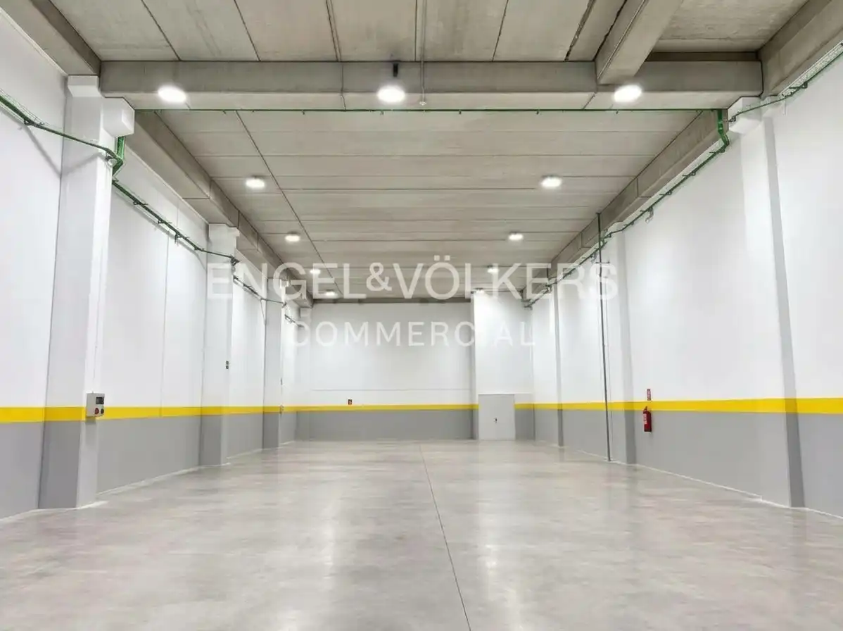 Nave industrielle à louer à Port, imagen 6