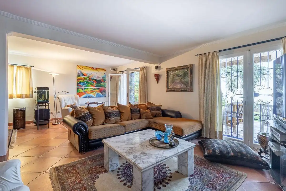 Sala de estar de Casa o chalet en venta en Almuñécar con Aire acondicionado, Calefacción y Jardín privado