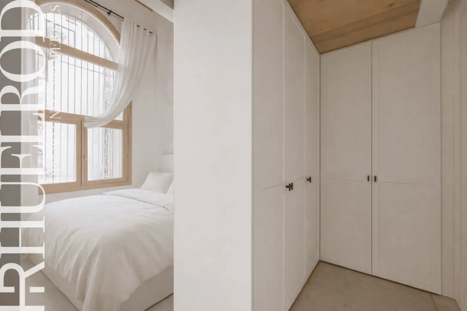 Bedroom of Ground floor for sale in Barcelona  with Air Conditioner, Heating and Terrace