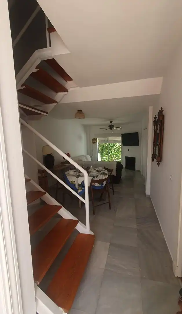 Sala de estar de Casa adosada de alquiler en El Puerto de Santa María con Jardín privado y Amueblado