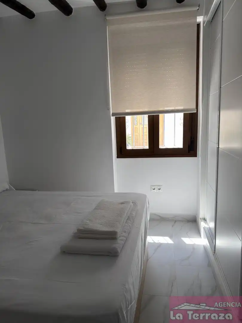 Habitación de Apartamento de alquiler en Estepona con Aire acondicionado