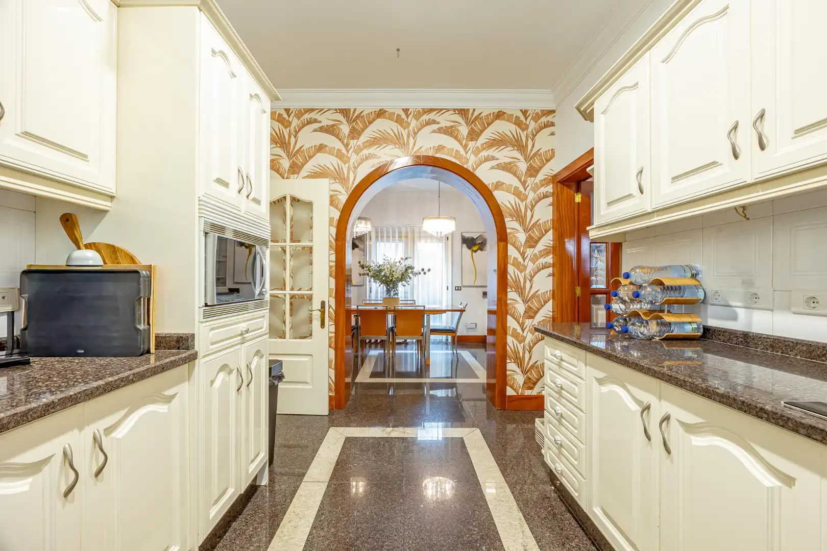 Cuina de Casa o xalet en venda en Las Palmas de Gran Canaria amb Parquet, Terrassa i Traster