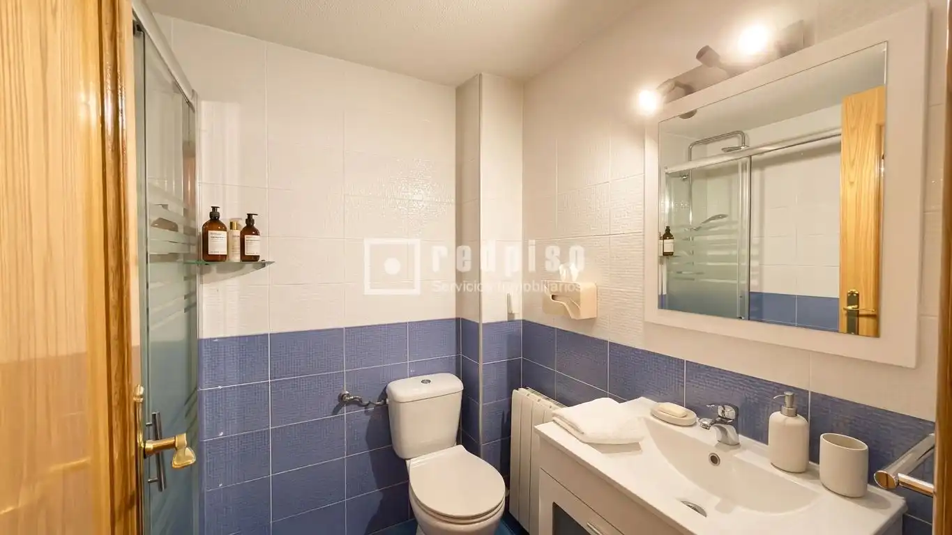 Baño de Piso en venta en Pinto con Calefacción y Terraza