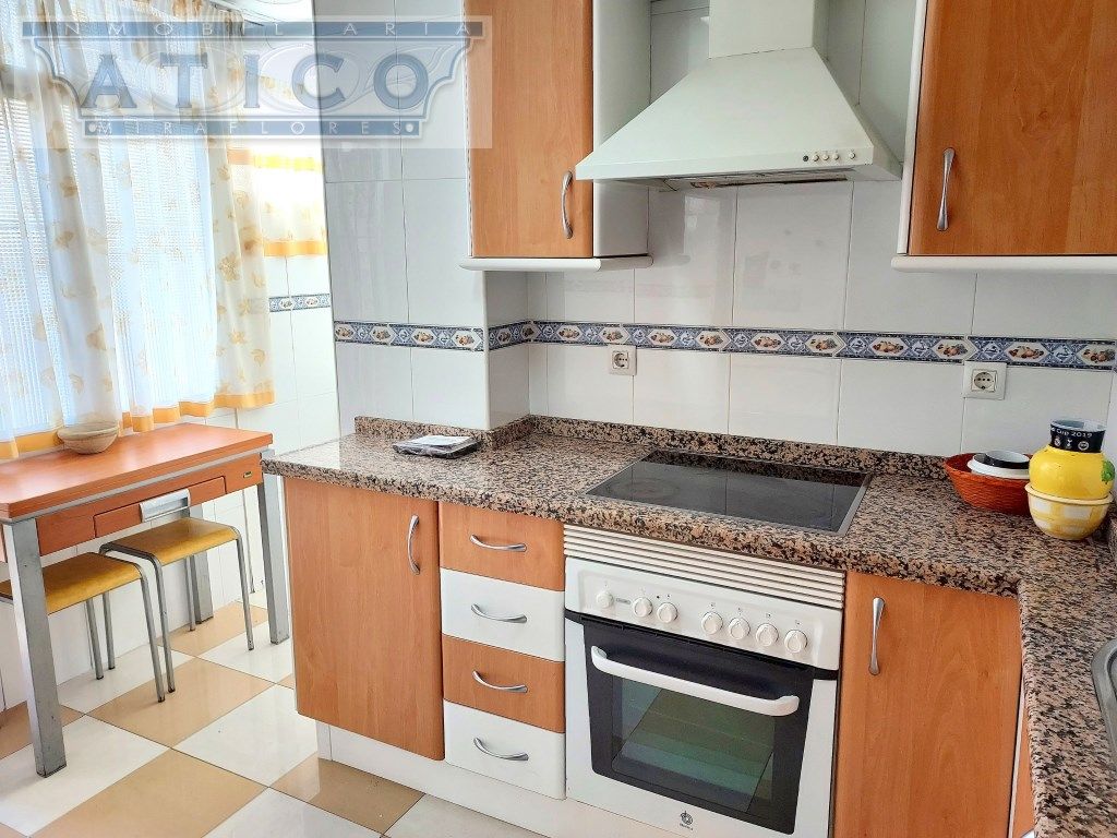 Kitchen of Flat for sale in  Sevilla Capital  with Air Conditioner and Furnished