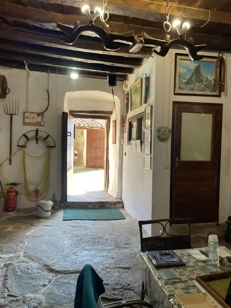 Casa adosada en venta en Polaciones con Amueblado, TV y Balcón