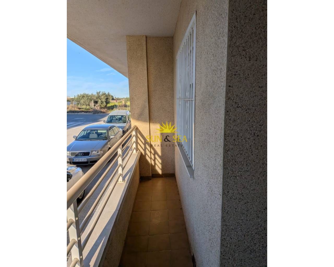 Terrassa de Planta baixa en venda en Los Montesinos amb Piscina, Moblat i Microones