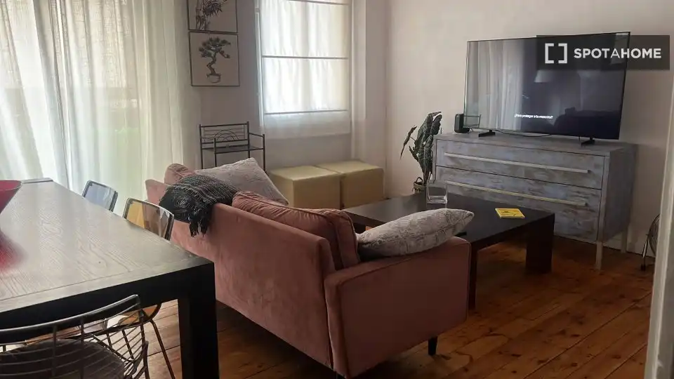 Living room of Flat for rent in Barcelona  with Air Conditioner, Heating and Furnished