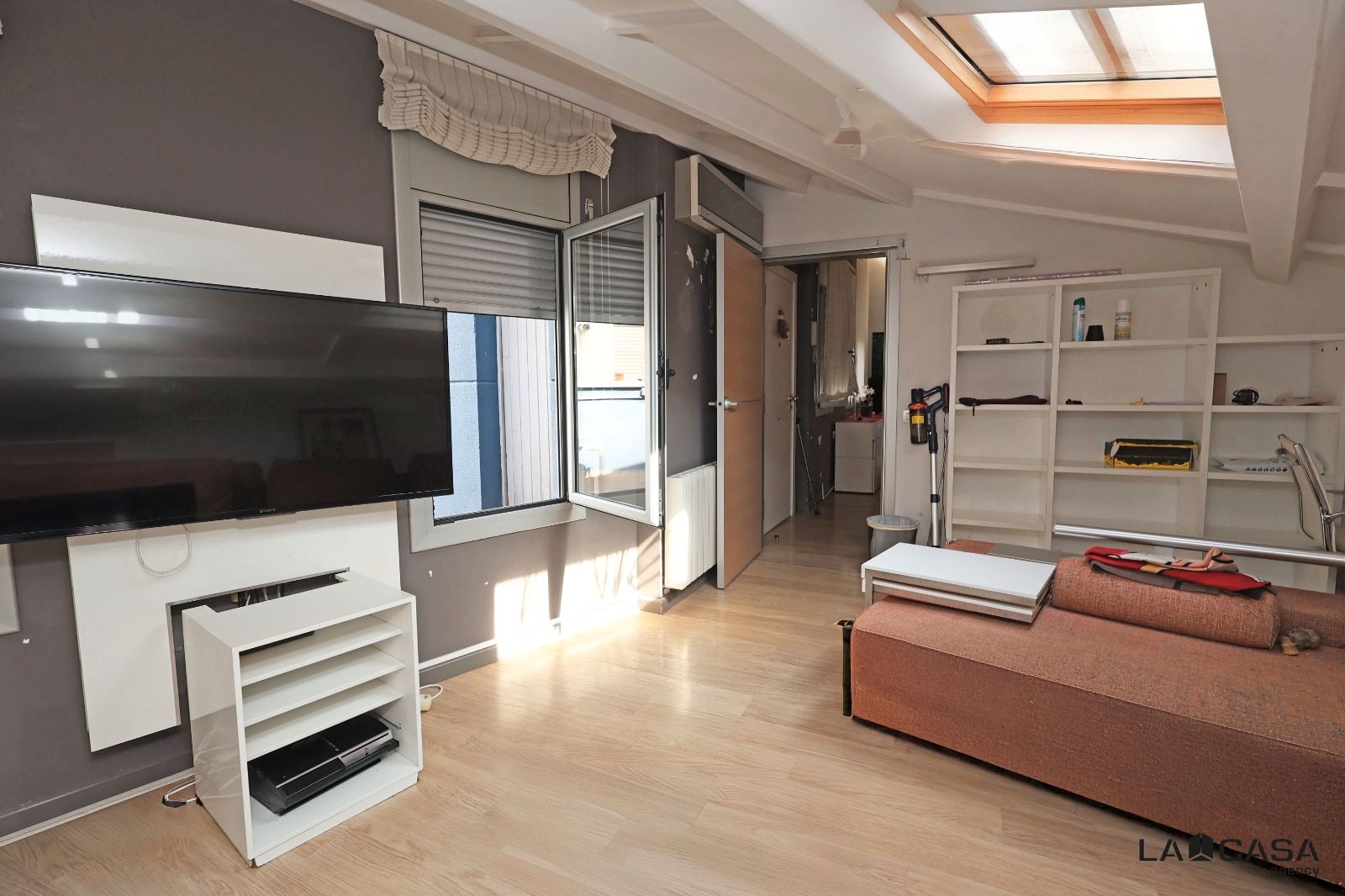 Living room of Flat for sale in  Barcelona Capital  with Heating and Terrace