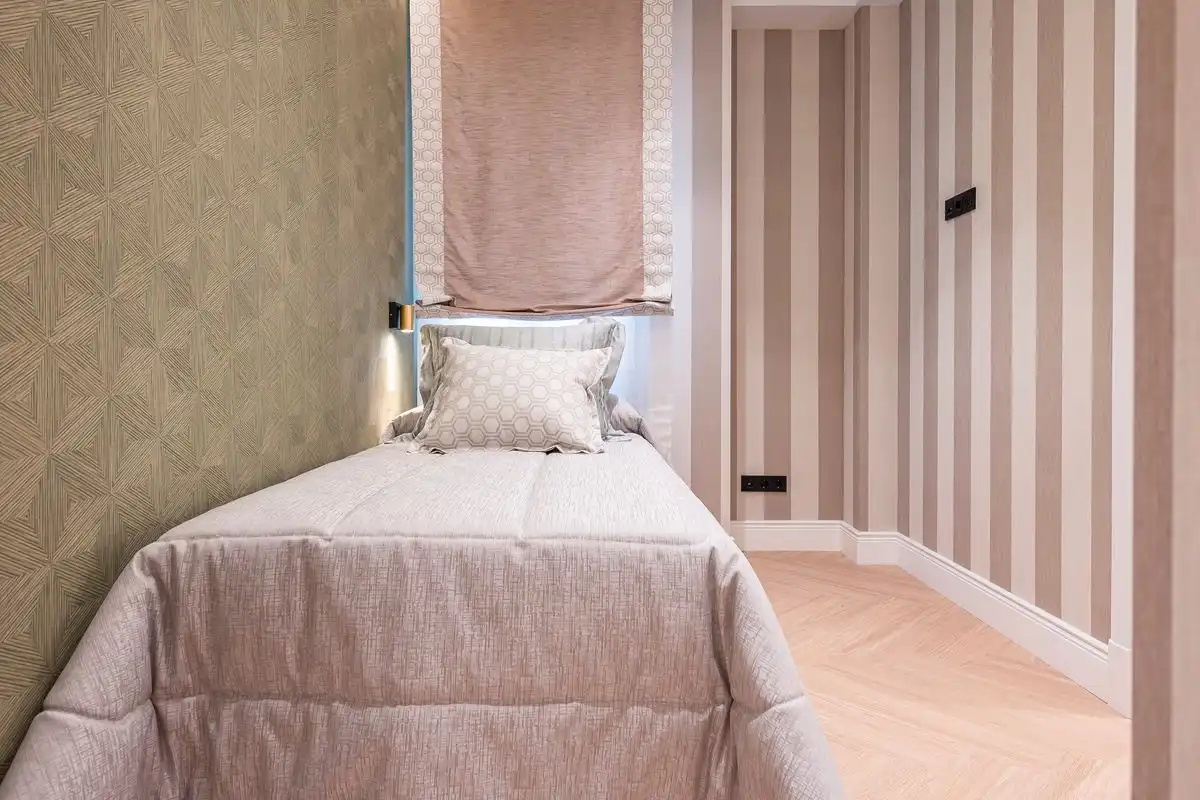 Flat with lift for sale in C. de Guzmán el Bueno, imagen 47