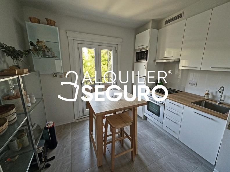 Kitchen of Flat to rent in  Madrid Capital  with Heating and Terrace