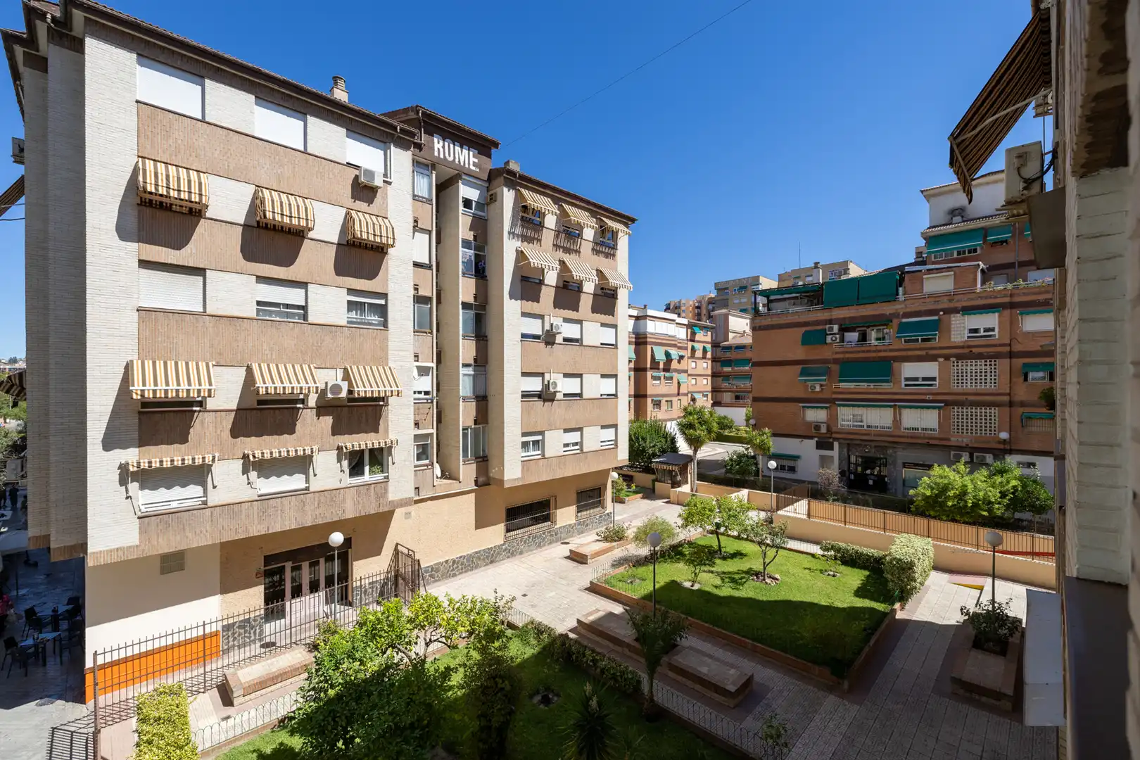 Piso de alquiler en Avenida de Italia, 3, Barrio de Zaidín