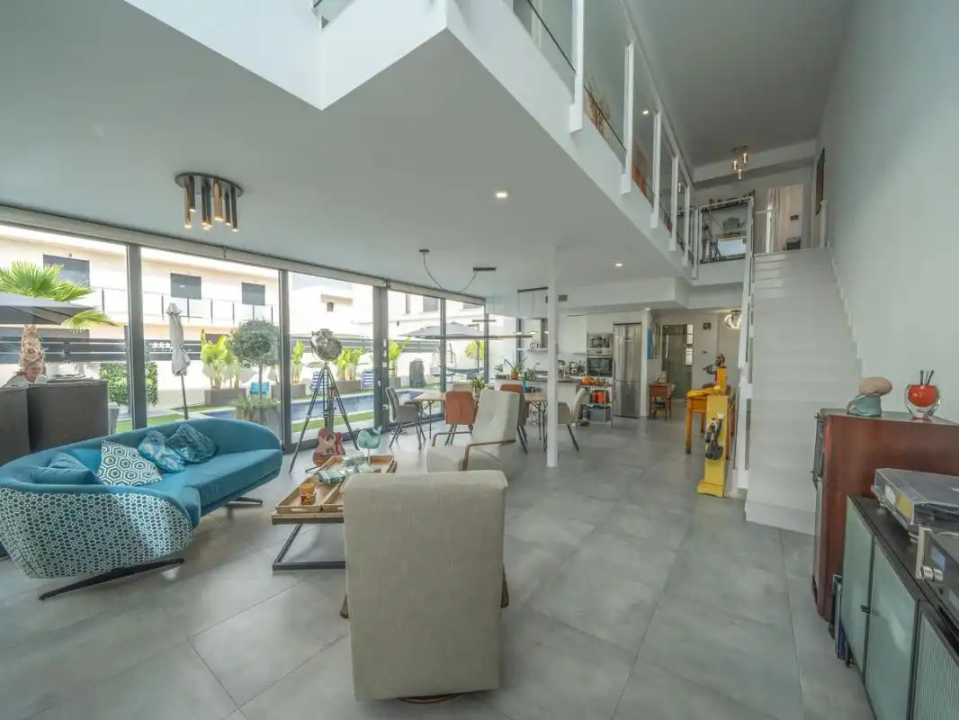 Villa con piscina in vendita a Carrer de Xipre, imagen 4