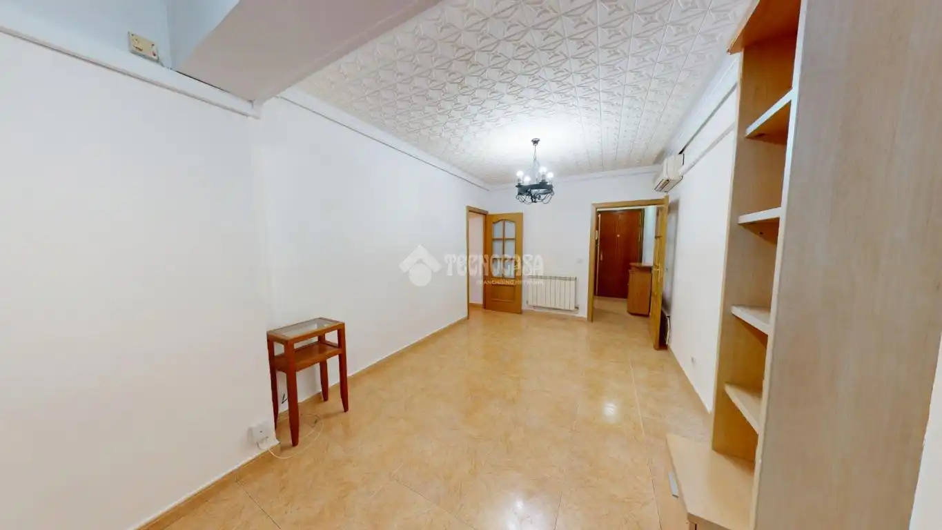 Wohnung zum Verkauf in Leganés mit Klimaanlage, Heizung und Terrasse