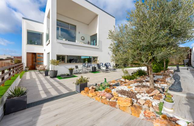 Casa-chalet en Venta en Calle General Franco, 88 en Roales