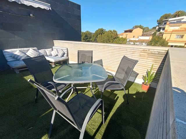 Ático en Venta en Avinguda Santíssima Trinitat, 33C en Vallpineda - Rocamar
