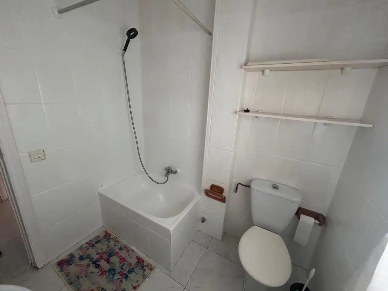 Bany de Àtic de lloguer en Granada