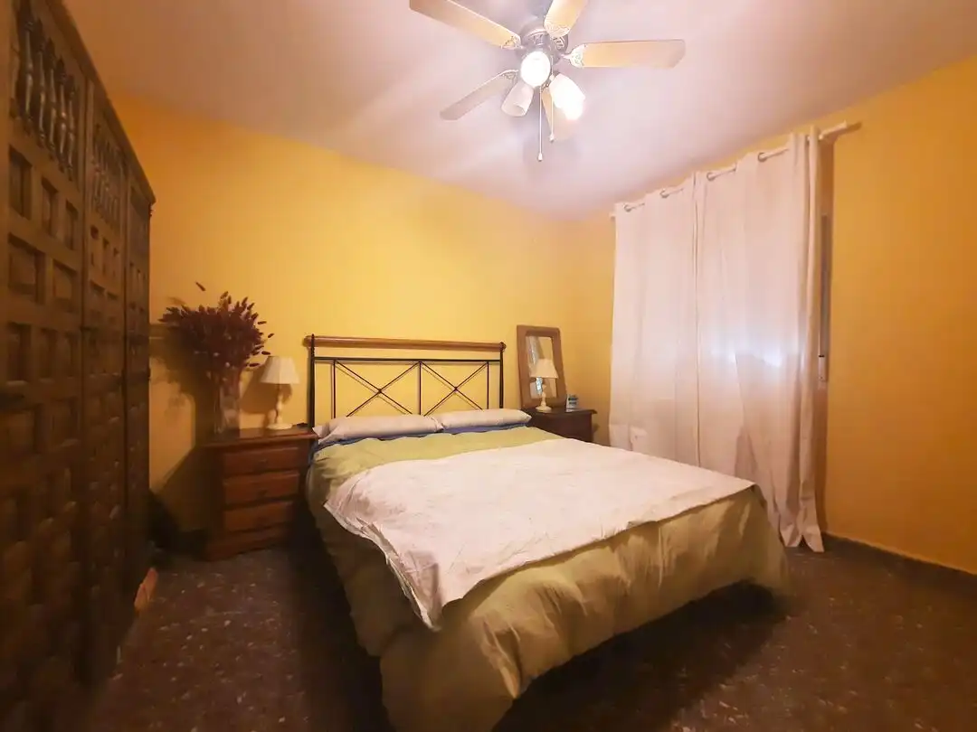 Schlafzimmer von Haus oder Chalet zum Verkauf in Escalona mit Heizung, Privatgarten und Abstellraum