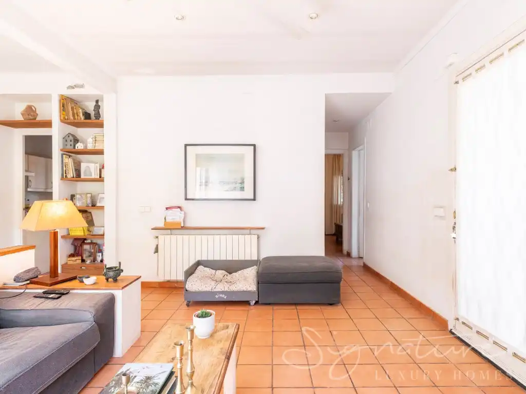 Living room of Houses for sale in Sant Cugat del Vallès