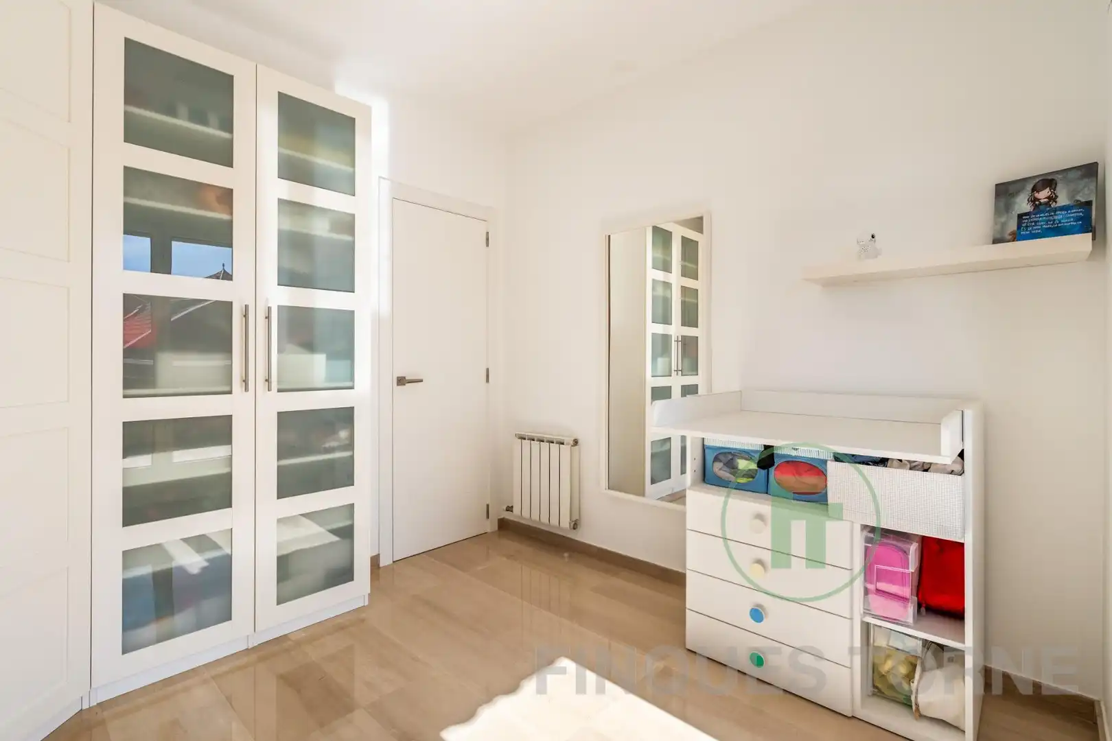 Dormitori de Casa o xalet en venda en Montcada i Reixac amb Aire condicionat, Jardí privat i Parquet
