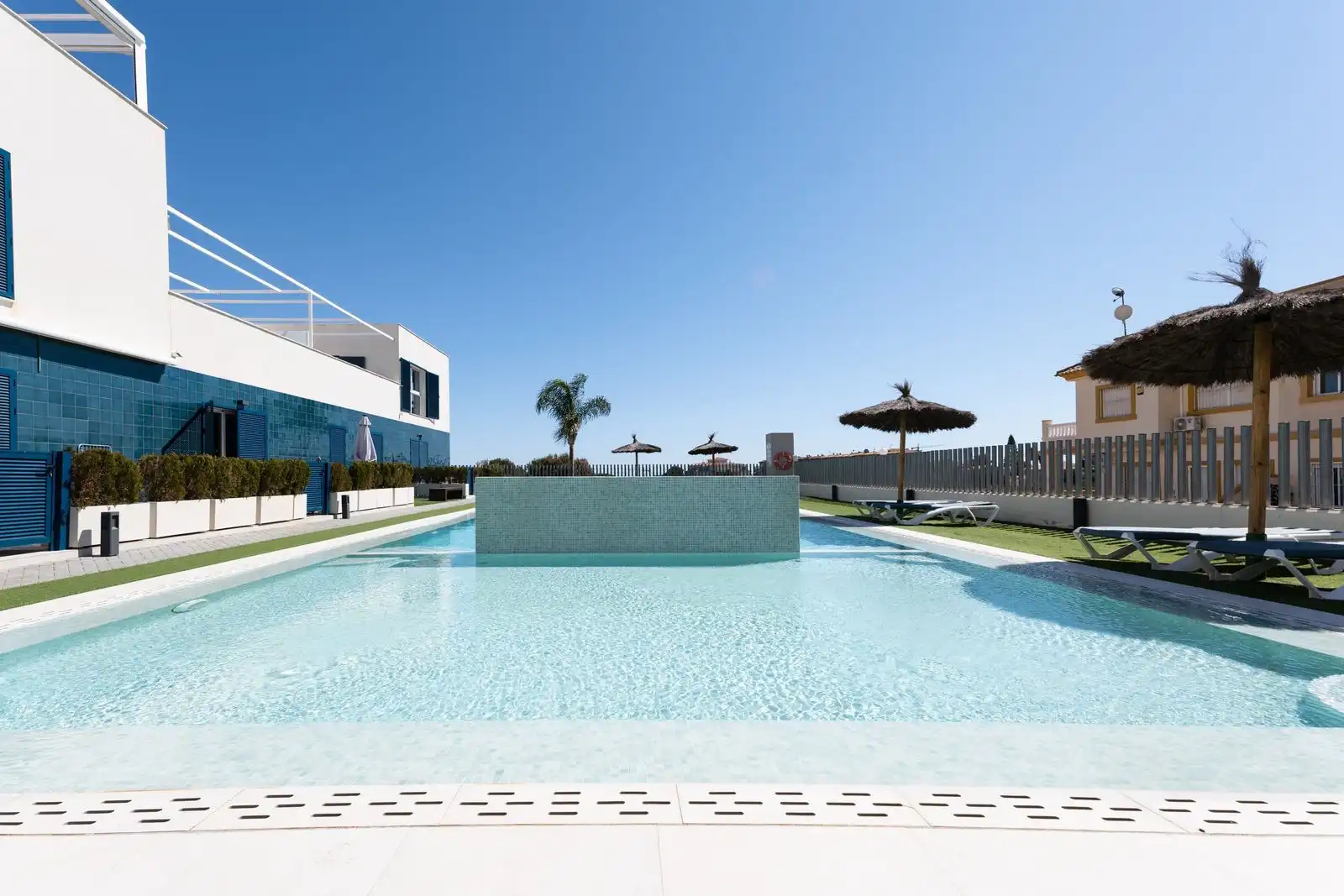 Apartamento con piscina en venta en N/A