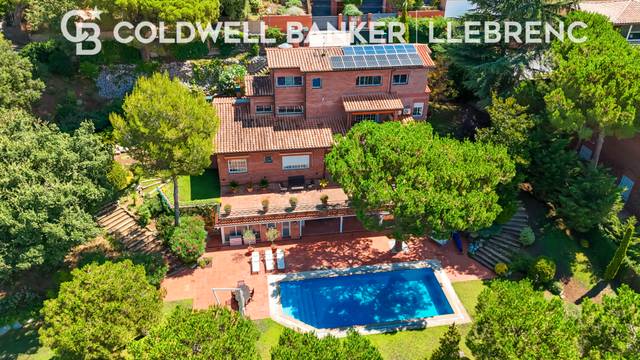 Casa-chalet en Venta en Vallvidrera - Tibidabo - Les Planes