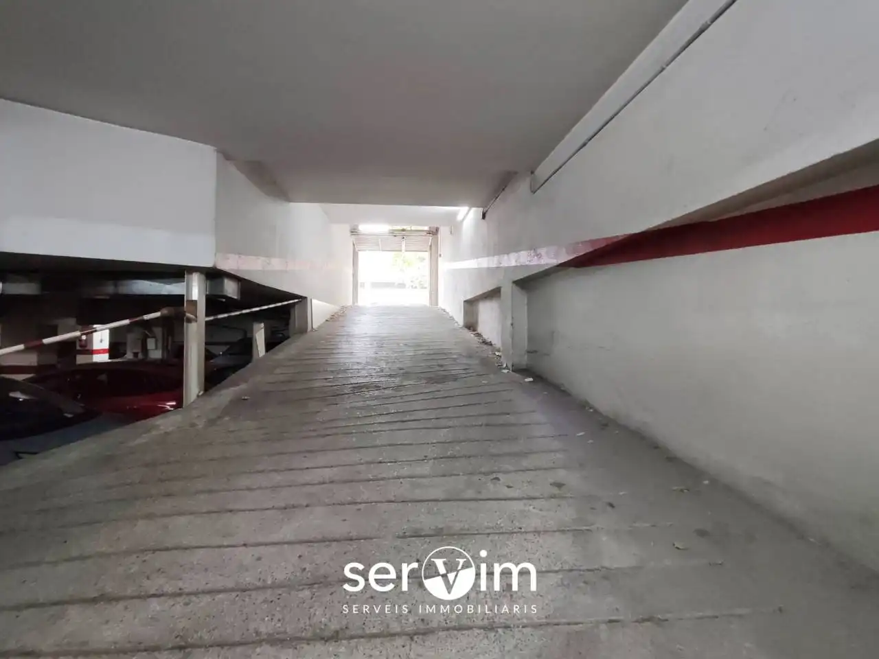 Parkplatz von Wohnung zum Verkauf in Girona mit Terrasse