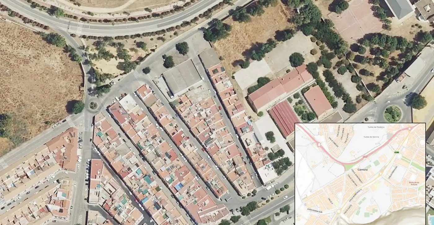 Vista exterior de Pis en venda en Carmona
