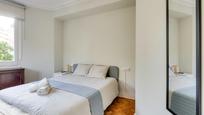 Bedroom of Flat to share in  Barcelona Capital  with Heating