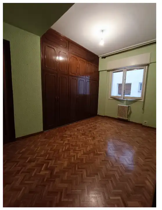 Habitación de Piso en venta en Zaragoza con Calefacción, Terraza y Trastero