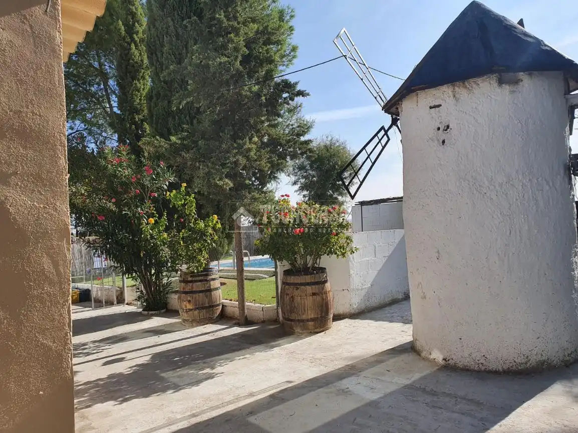 Finca rústica en venda a Villafranca de los Caballeros
