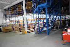 Nau industrial de lloguer en Cornellà de Llobregat amb Calefacció i Alarma