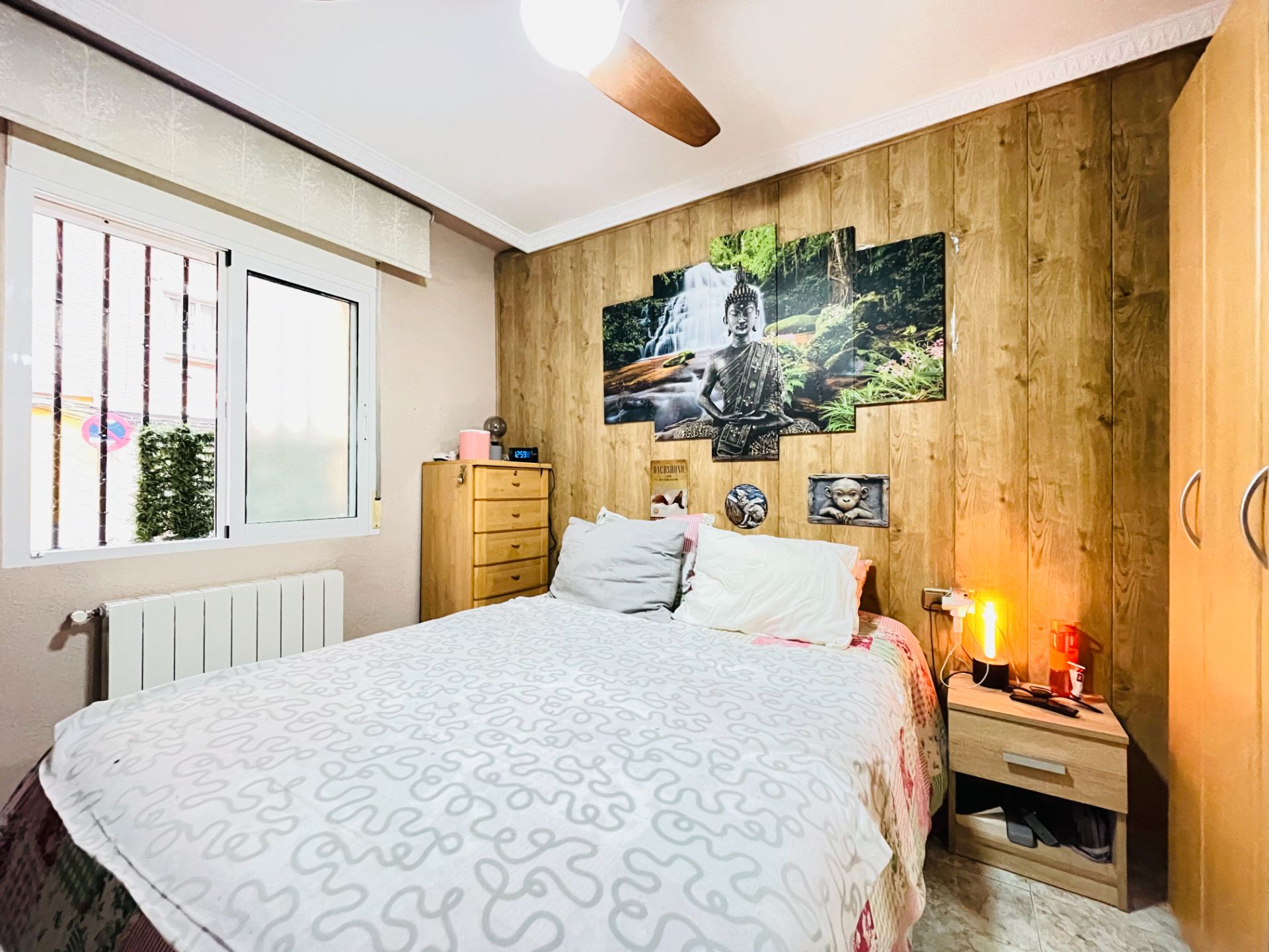 Dormitori de Pis en venda en  Zaragoza Capital amb Aire condicionat, Calefacció i Moblat