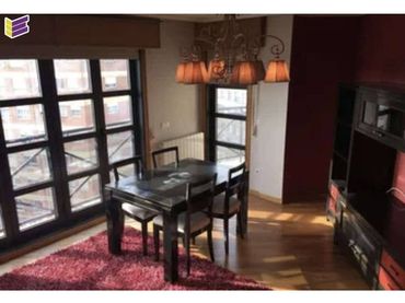 Piso con balcón en venta en Calle Redondela
