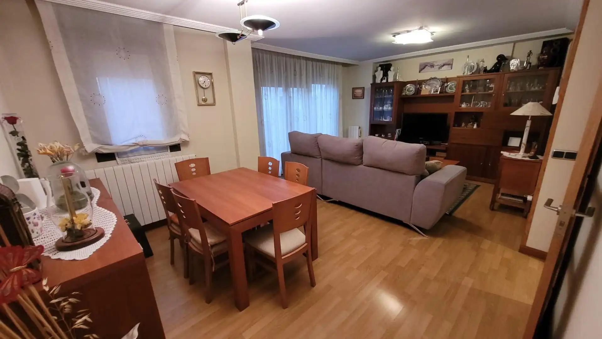 Sala d'estar de Casa adosada en venda en Garrido
