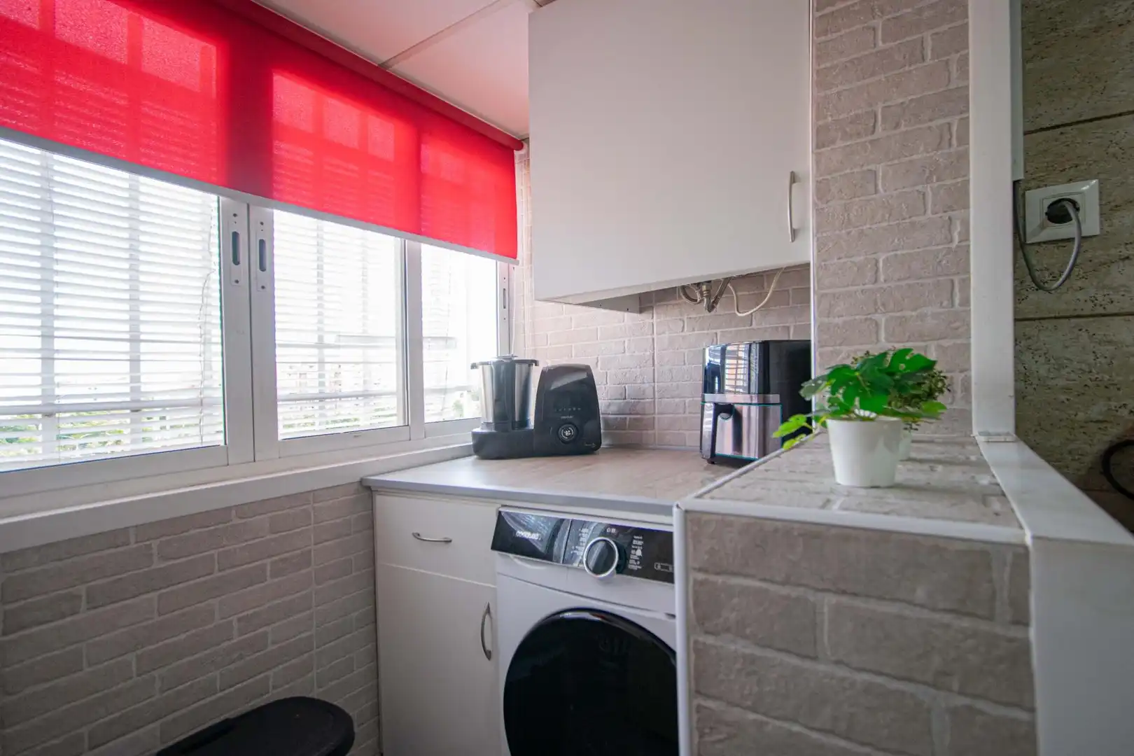 Kitchen of Attic for sale in Sevilla  with Air Conditioner, Heating and Parquet flooring