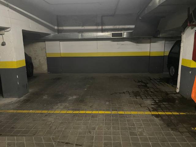 Garaje en Venta en Calle de Guzmán el Bueno en Gaztambide