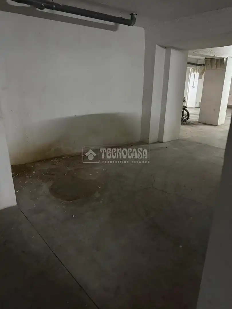 Garage zum Verkauf in Almería