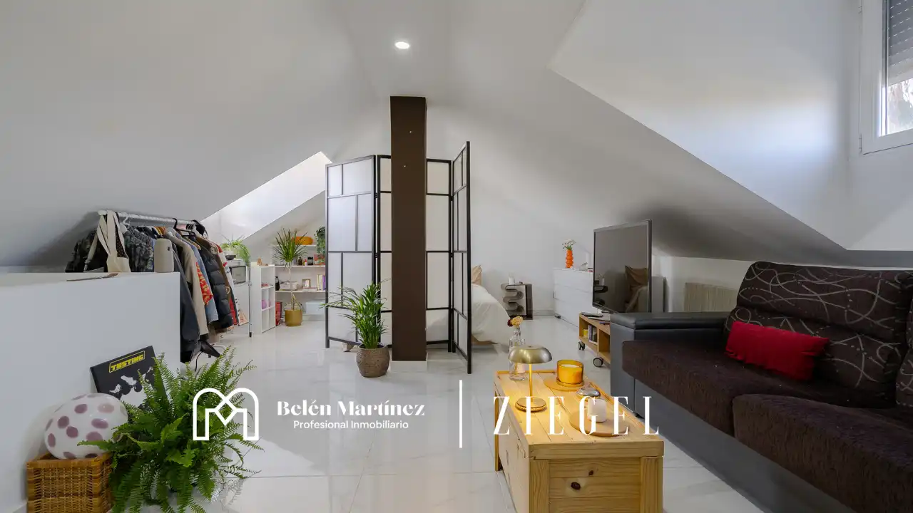 Habitación de Casa o chalet en venta en Urbanizaciones