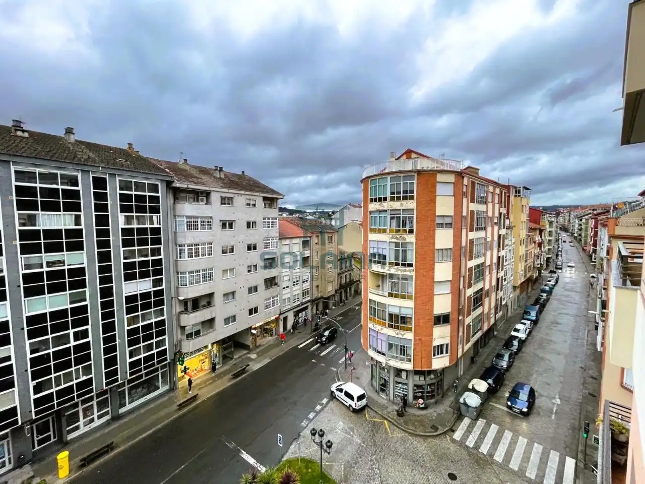 Vista exterior de Piso en venta en Ourense Capital  con Calefacción, Parquet y Balcón