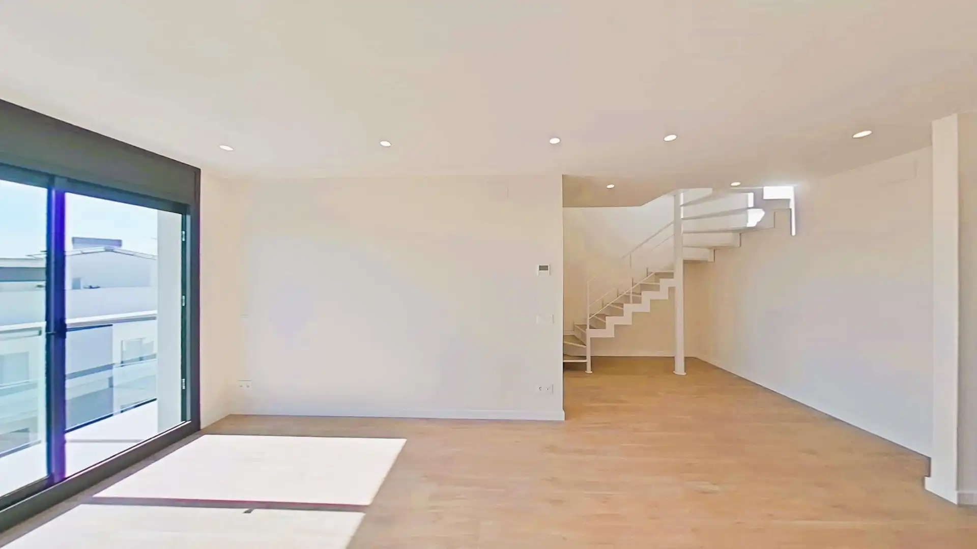 Ático en venta en Cubelles con Aire acondicionado, Calefacción y Jardín privado