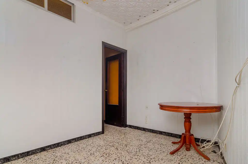 Piso en venta en C/ Obispo Urquinaona, El Pópulo - Santa María