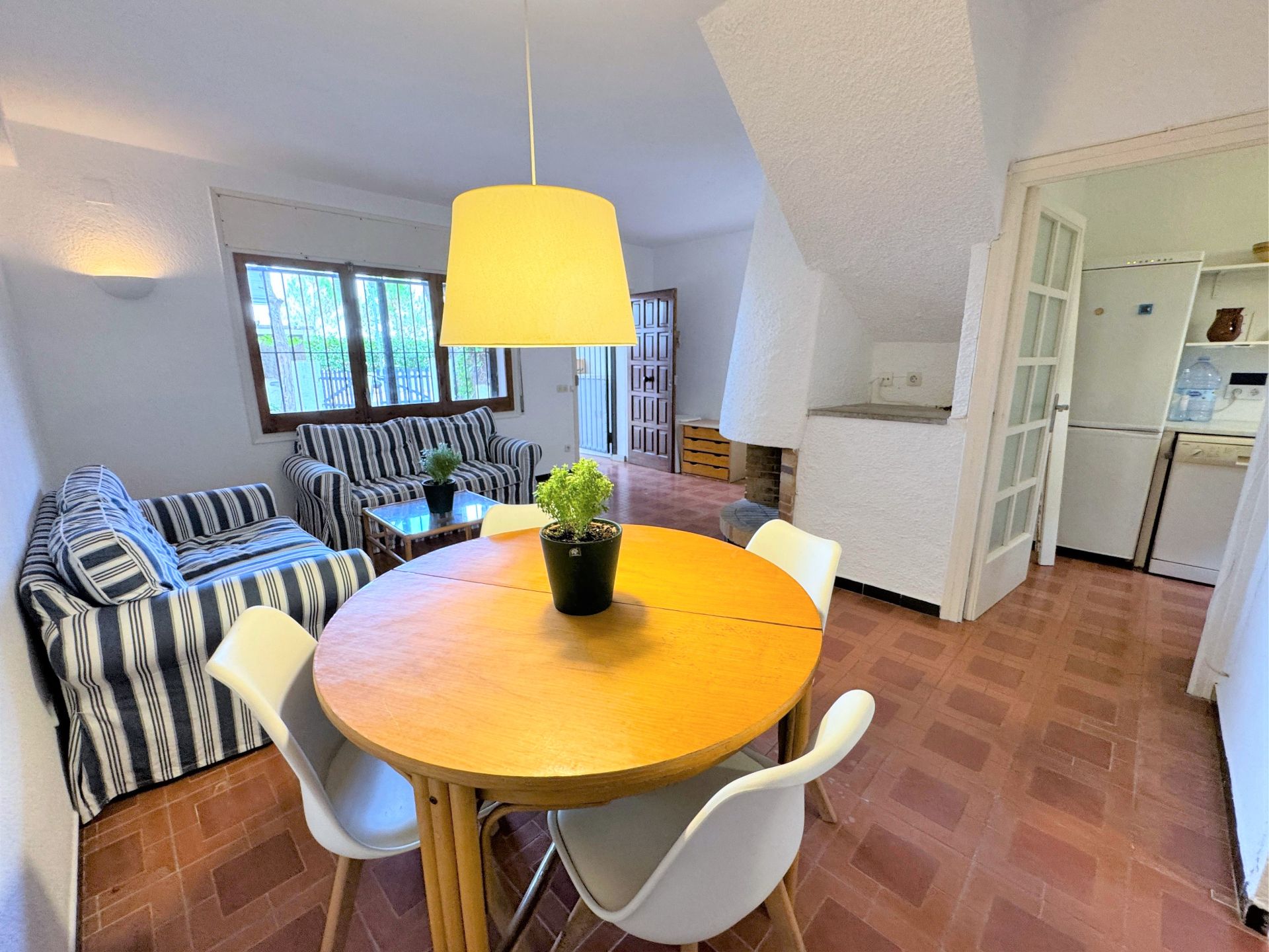 Sala d'estar de Casa adosada en venda en Castell-Platja d'Aro amb Balcó